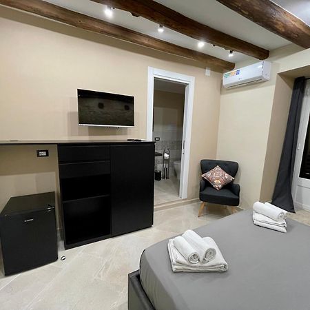 Tommy'S Rooms Palermo Exterior foto